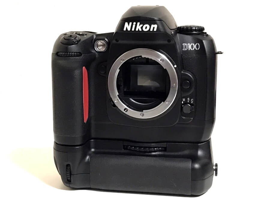 Nikon(ニコン) D100 デジタル一眼レフカメラ ボディを福岡県より買取！