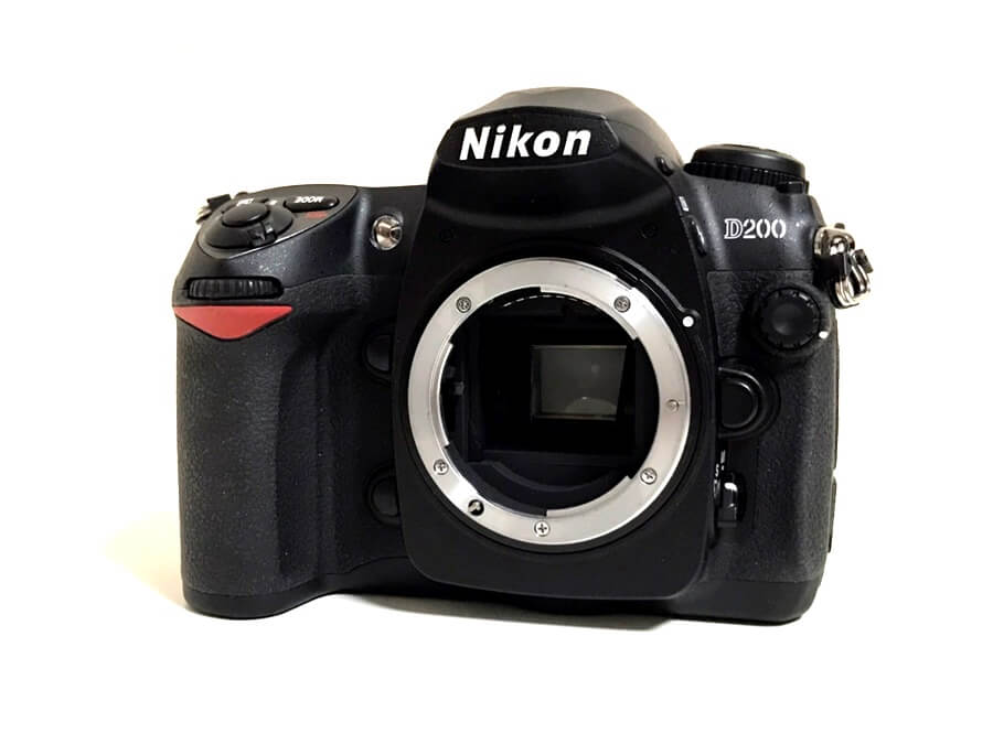 Nikon D200 デジタル一眼レフカメラ ボディ