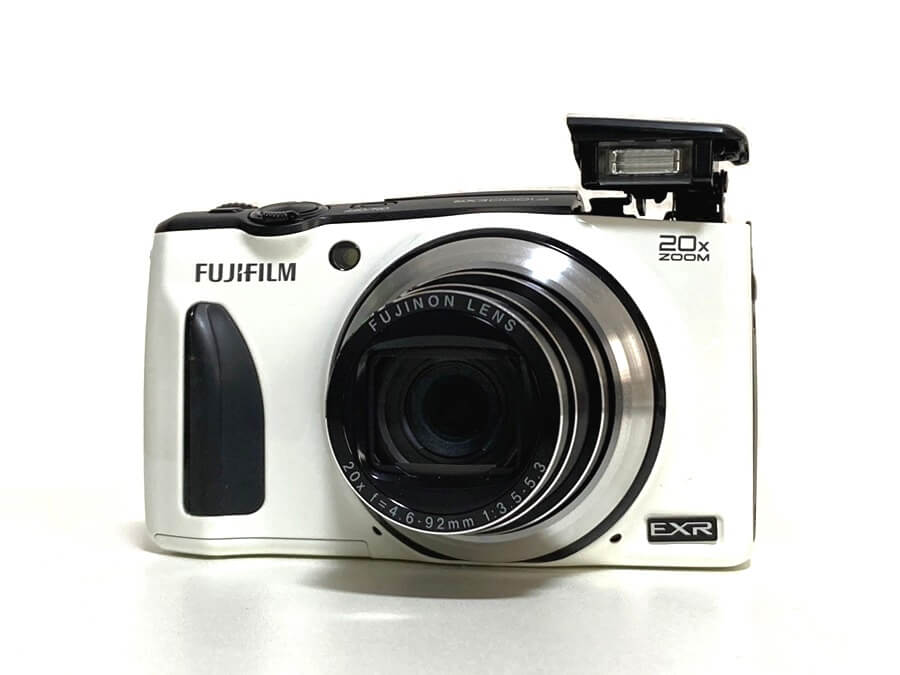 FUJIFILM FINEPIX F1000EXR コンパクトデジタルカメラ ホワイト