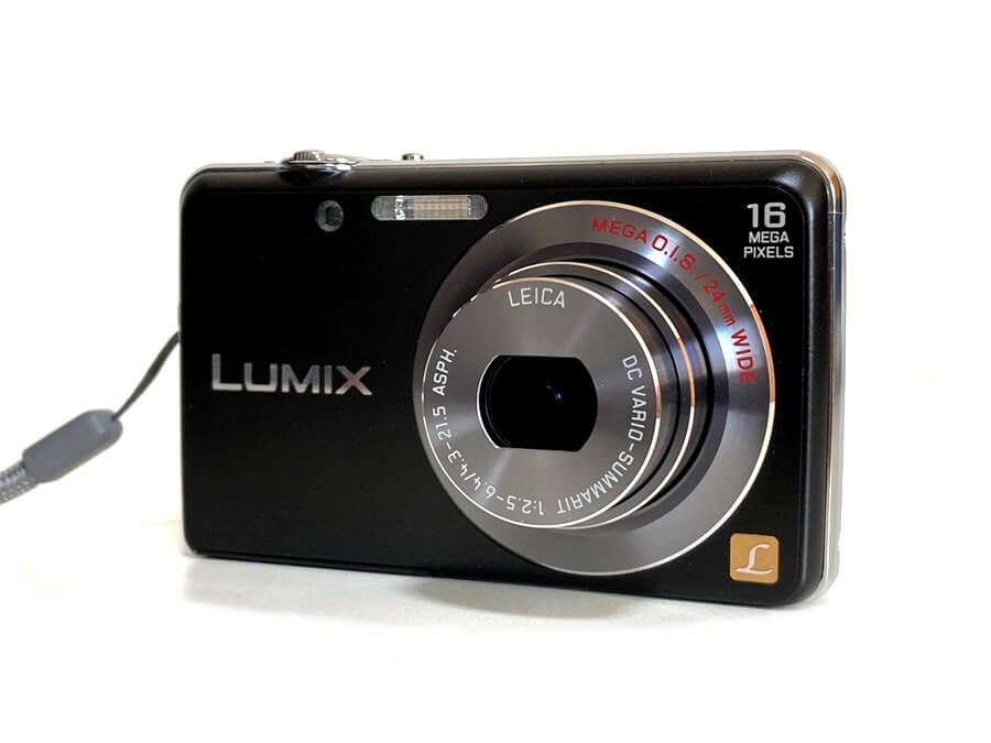 Panasonic LUMIX DMC-FH8 コンパクトデジタルカメラ ブラックを宮崎県宮崎市より宅配買取