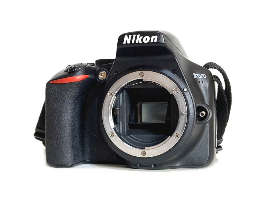 Nikon D3500 デジタル一眼レフカメラ ボディを佐賀県鳥栖市より宅配買取